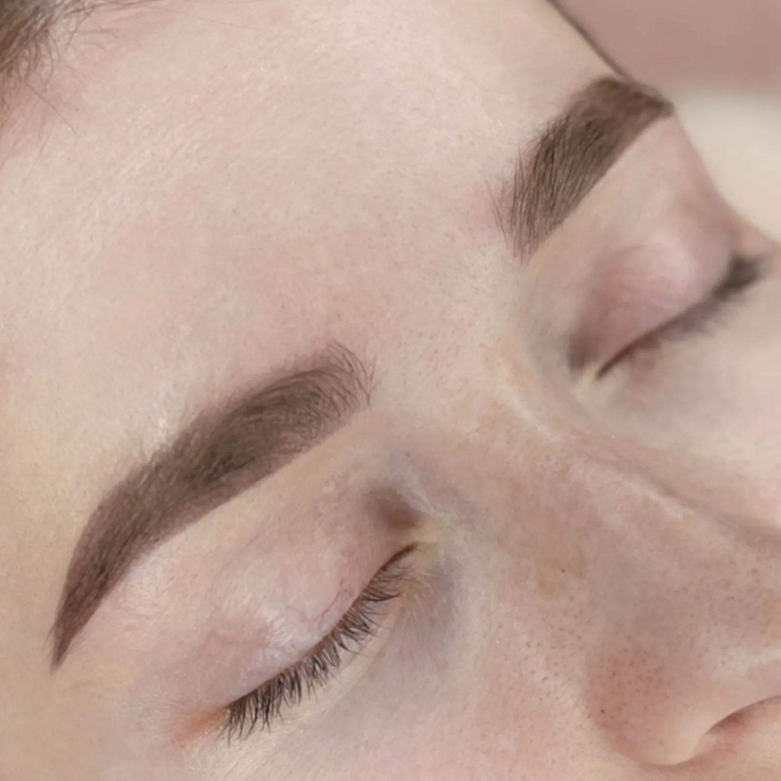 Permanent Make-up Augen
